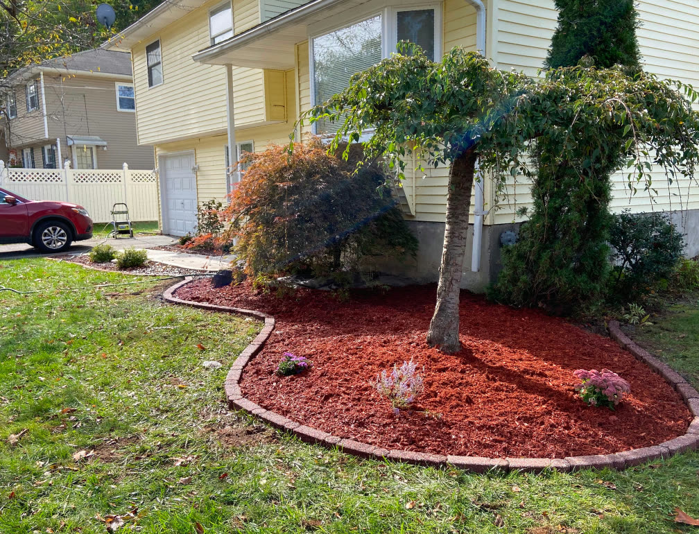 Mulch bed installation Poughkeepsie NY