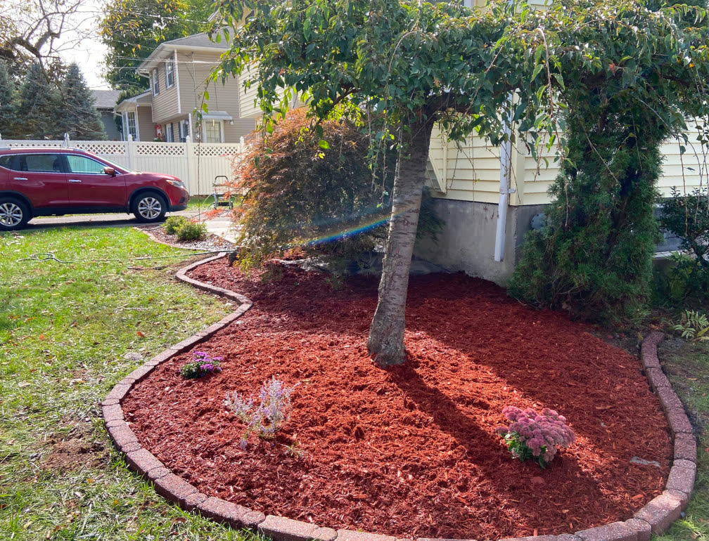 Mulch bed installation Hudson Valley